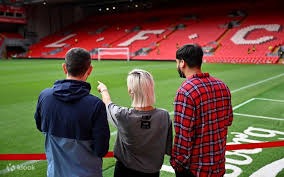 赵鹏：邵佳一人品很不错且性价比高，不行再归化两三个外援